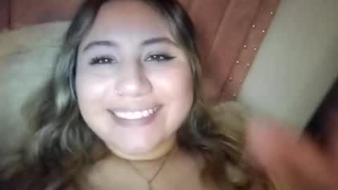 EIMY   MODEL INDEPENDENT online show from 03.24.26