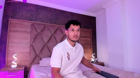 YG COUPLE online show from 03.29.26