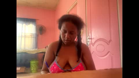 Eirondra Valeen online show from 02.26.26