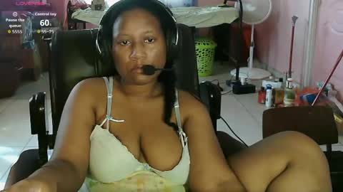 Eirondra Valeen online show from 05.26.26