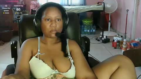 Eirondra Valeen online show from 06.13.26