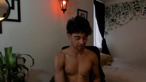 xoxo online show from 01.08.25