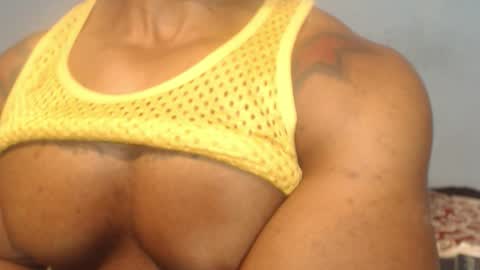 Snapshot of el_vecino_m chatting on 01.18.26 el_vecino_m online show from 01.18.26