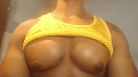 Snapshot of el_vecino_m chatting on 02.13.26 el_vecino_m online show from 02.13.26