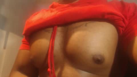 Snapshot of el_vecino_m chatting on 02.14.26 el_vecino_m online show from 02.14.26