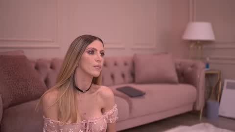 Ella online show from 11.13.25