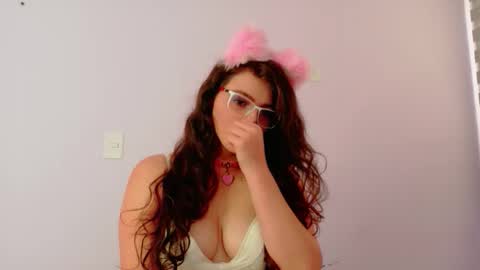 Snapshot of elagance0906 chatting on 10.23.25 elagance0906 online show from 10.23.25