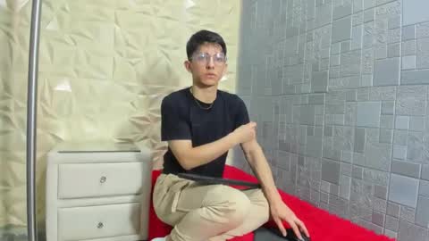 Elan Giralon online show from 02.04.26