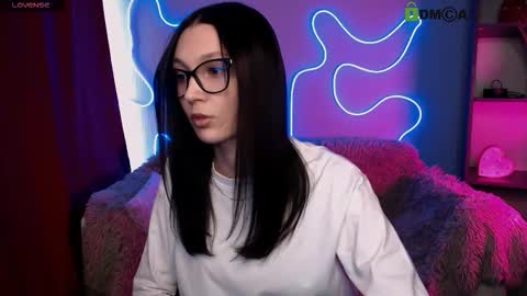 Snapshot of elani_grey chatting on 03.02.26 elani online show from 03.02.26