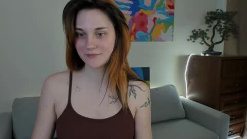 Snapshot of elani_lune chatting on 04.29.26 Elani online show from 04.29.26