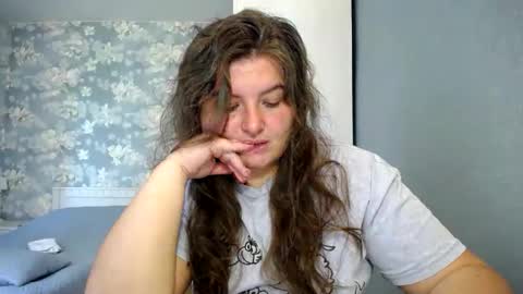 Elanis online show from 05.19.26