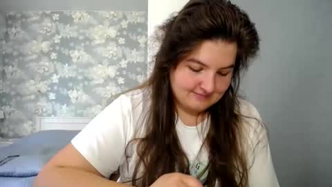 Elanis online show from 06.09.26