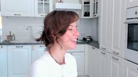 Snapshot of elannand chatting on 07.17.26 ELA 3 online show from 07.17.26