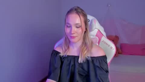 elaravoltage online show from 03.13.26