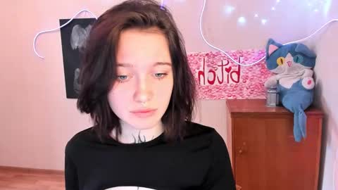 Snapshot of elastikiss chatting on 02.19.26 elastikiss online show from 02.19.26