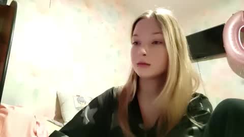 MIa online show from 03.05.26