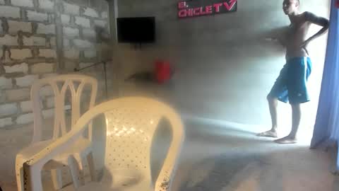 Snapshot of elchicletv chatting on 12.02.24 El CHICLE TV - SHOW online show from 12.02.24