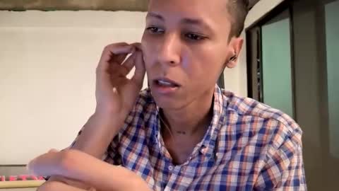 Snapshot of elchicletv chatting on 09.22.25 El CHICLE TV - SHOW online show from 09.22.25