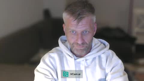 Snapshot of elculiador2207 chatting on 09.14.25 Timm online show from 09.14.25