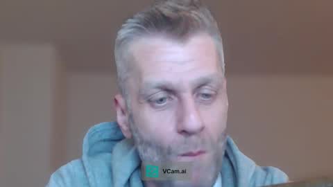 Snapshot of elculiador2207 chatting on 10.19.25 Timm online show from 10.19.25