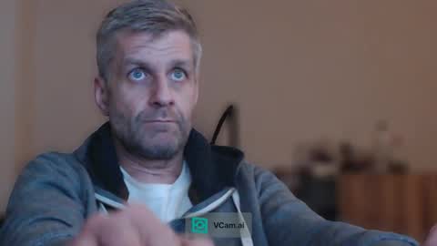 Snapshot of elculiador2207 chatting on 11.19.25 Timm online show from 11.19.25