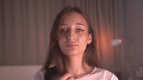 Snapshot of eleanorhartley chatting on 07.28.26 Emily online show from 07.28.26