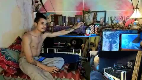 Snapshot of eleazar_blake chatting on 10.07.25 Sir Eleazar online show from 10.07.25