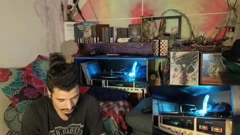 Snapshot of eleazar_blake chatting on 10.20.25 Sir Eleazar online show from 10.20.25