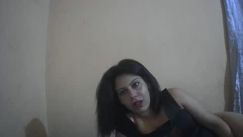 Isabella online show from 10.23.25