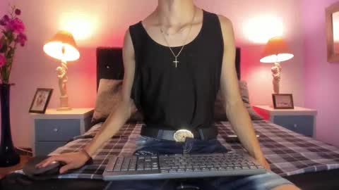 Elegant online show from 12.28.24