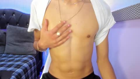 Elegant online show from 01.10.25