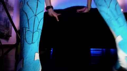 Elegant online show from 01.12.25