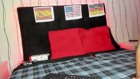 Elegant online show from 01.16.25