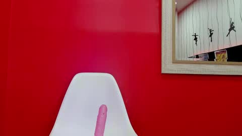 Elegant online show from 01.16.25