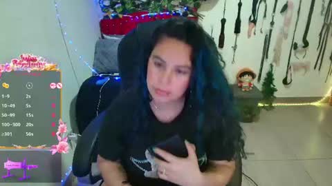 Snapshot of elektra_32 chatting on 06.17.26 elektra online show from 06.17.26