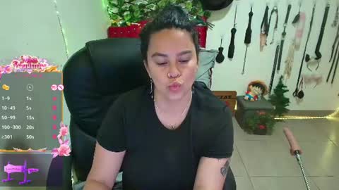 Snapshot of elektra_32 chatting on 07.17.26 elektra online show from 07.17.26