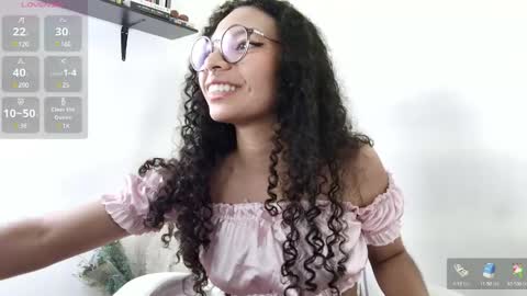 Snapshot of elektra_williams chatting on 12.22.24 elektra_williams online show from 12.22.24