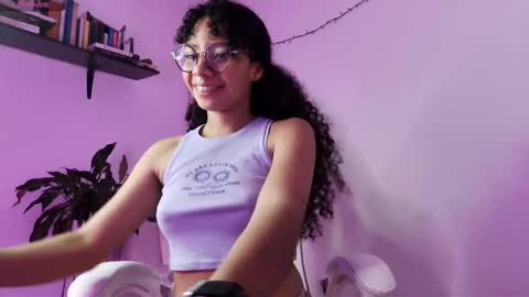 Snapshot of elektra_williams chatting on 02.25.25 elektra_williams online show from 02.25.25