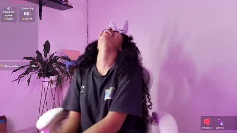 Snapshot of elektra_williams chatting on 03.08.25 elektra_williams online show from 03.08.25