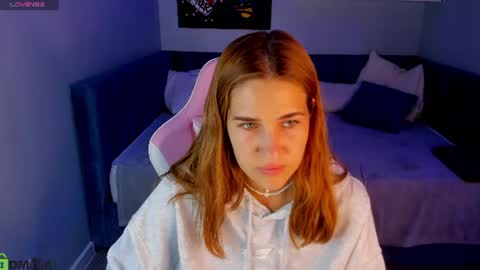 Snapshot of elena_grace chatting on 06.28.26 Jenny online show from 06.28.26