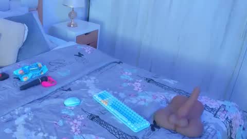 Elena online show from 10.14.25