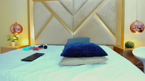 Snapshot of elena_watsonn chatting on 05.16.26 Elena Watsonn online show from 05.16.26