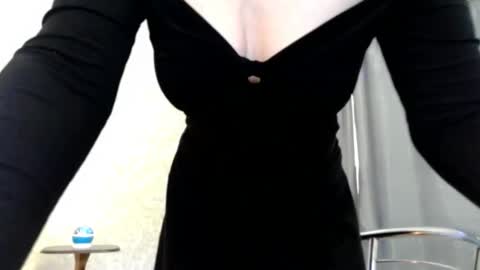 elenaza online show from 10.25.25