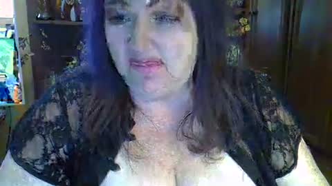 Snapshot of elenazed chatting on 02.07.25 ElenaZed online show from 02.07.25