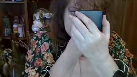Snapshot of elenazed chatting on 10.11.25 ElenaZed online show from 10.11.25