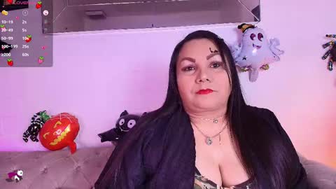 elenna_boobs_ online show from 10.15.25