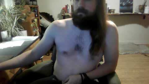 Snapshot of elephantfox chatting on 12.20.25 fox online show from 12.20.25