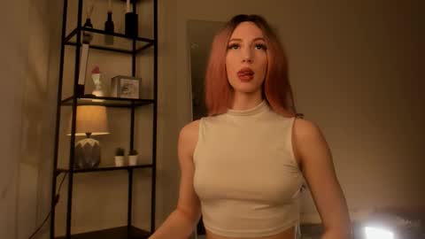 Elfie online show from 11.16.25