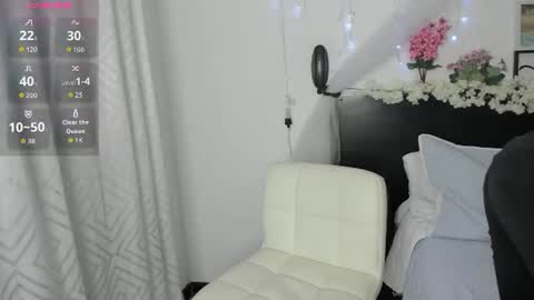 Snapshot of eli_cute_01 chatting on 06.27.26 Elizabeth online show from 06.27.26