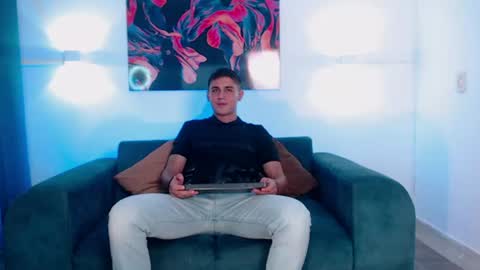 Snapshot of eliancruzz chatting on 07.23.26 Elian online show from 07.23.26